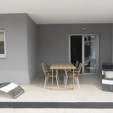 Great With Pool - Jacuzi